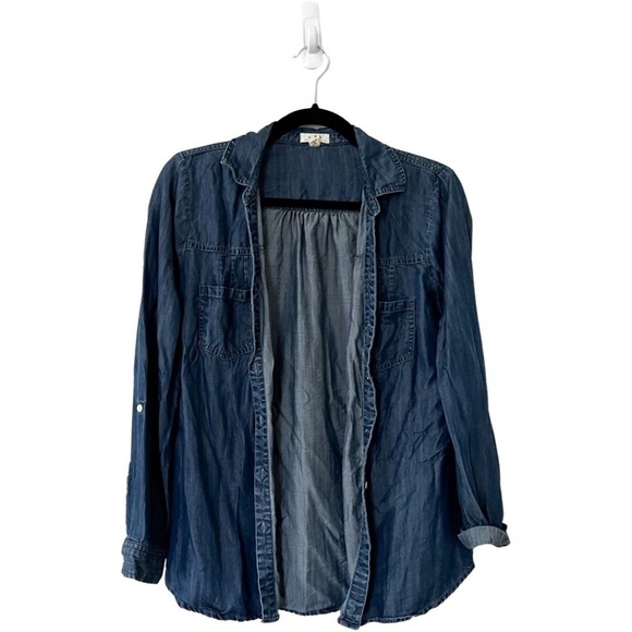 SOFT JOIE Blue Button Down Chambray Long Sleeve Top Sz Medium - Picture 2 of 5